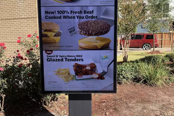 Oracle Signs Texas - Photo of an ODMB ( Outdoor Digital Menu Boards ) at a McDonald's.