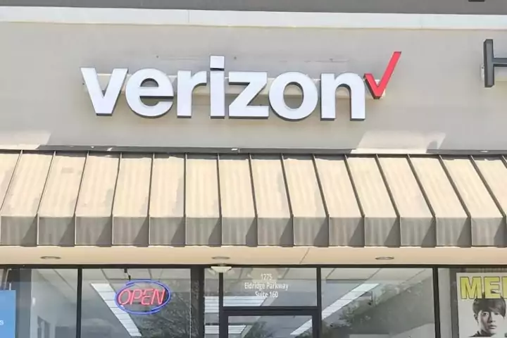 Oracle Signs Texas - Exterior sign photo of a verizon store